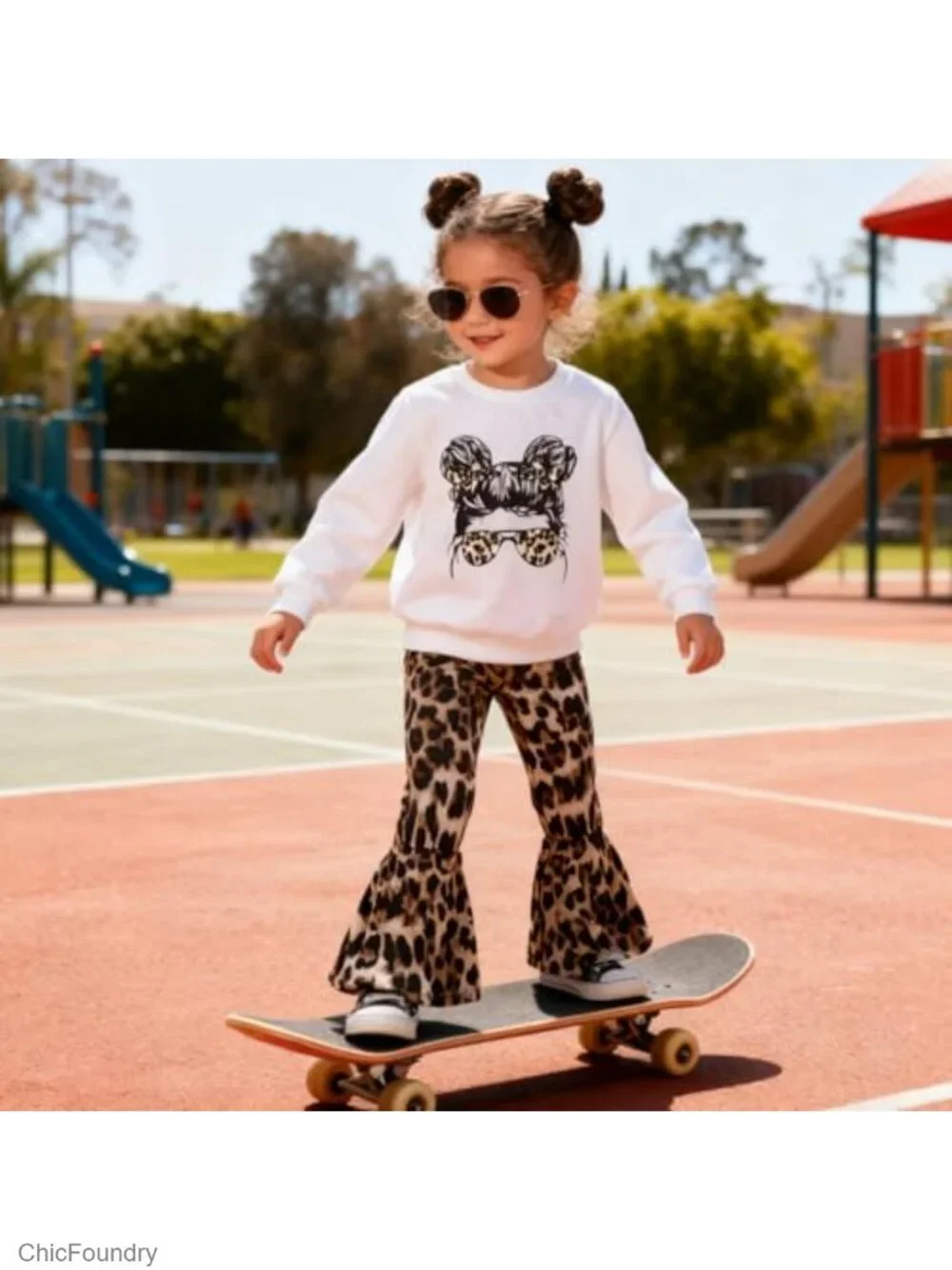 Toddler Girl Figure Graphic Drop Shoulder Top & Leopard Print Flared Pants Set